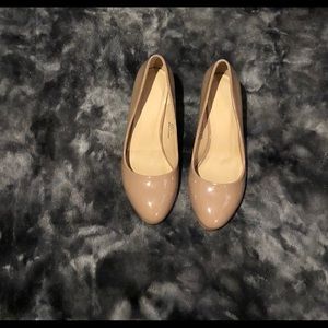 Brand new women’s high heels size 7